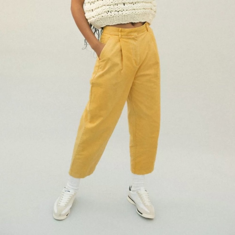 UO BDG Dani High-Waisted Yellow Chino Pant